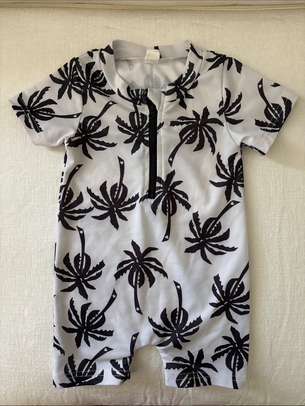 Toddler Short-Sleeve Palm Print One-Piece Romper - Black & White